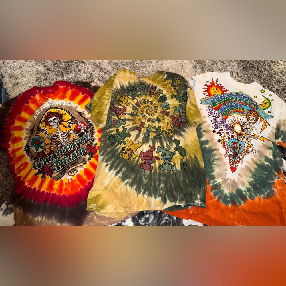 3 Grateful Dead Liquid Blue(from Urban Outfitters) Shirts.